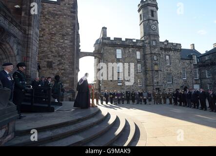 A two minute silence is observed in Crown Square, Edinburgh, as Scotland marks the 100th anniversary of the Battle of the Somme. Stock Photo