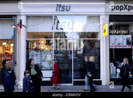 The Itsu restaurant in Piccadilly, central London, visited by former Russian spy Alexander Litvinenko on November 1. Stock Photo