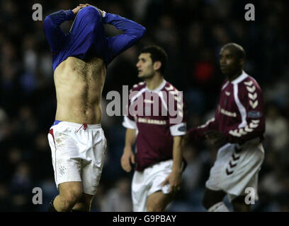 Soccer - Bank of Scotland Scottish Premier League - Rangers v Heart of Midlothian - Ibrox Stadium Stock Photo