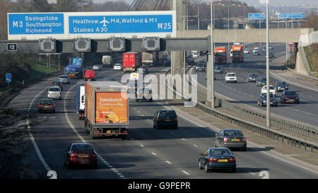 Generic transport pics. M25 near its junction with M3 at Staines. Stock Photo