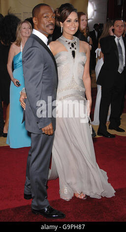 Eddie Murphy and girlfriend Tracey Edmonds arrive for the 79th Academy Awards (Oscars) at the Kodak Theatre, Los Angeles. Stock Photo