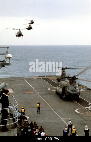 Falklands War - RAF Sea King helicopter Stock Photo: 109299237 - Alamy