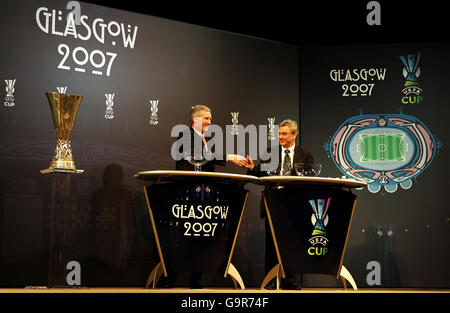 SOCCER - UEFA Cup Handover - Glasgow Stock Photo