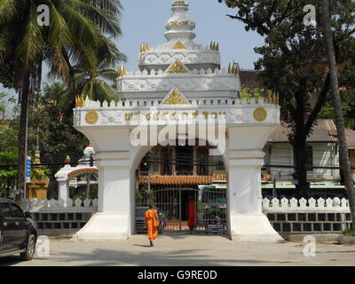 Wat Ong Teu Mahawihan, The Temple of the Heavy Buddha, Vientiane, province Vientiane, Laos, Asia / Vientiane Stock Photo