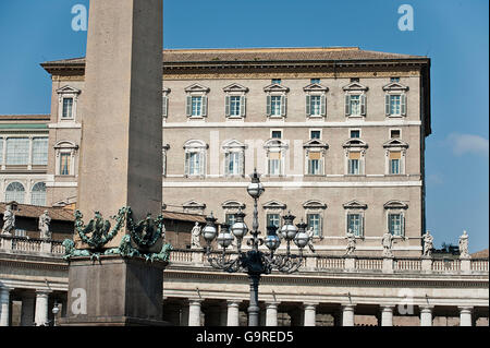 Vatican palace, with papal residence, Vatican city, Vatican, Rome, Lazio, Italy Stock Photo