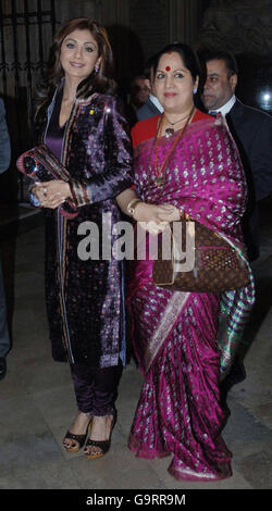 Bollywood actress and 'Big Brother' star Shilpa Shetty with her mother, Sunanda Shetty at Westminster Abbey in London today where Shilpa met the Queen at the annual Commonwealth Day Observance. Stock Photo