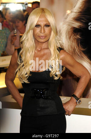 Date Change: Donatella Versace in Harrods for Versace fragrance launch •  Basenotes