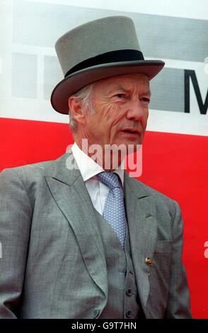 Horse Racing, Epsom, The Derby. Former jockey Lester Piggott Stock Photo