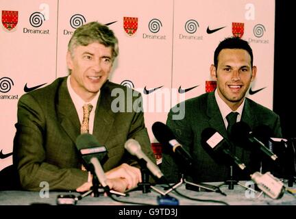 Soccer - FA Carling Premiership - Arsenal Press Conference Stock Photo