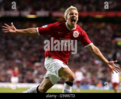 Soccer - UEFA Champions League - Quarter Final - Second Leg - Manchester United v Roma - Old Trafford Stock Photo