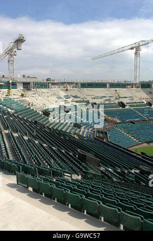 Tennis - Wimbledon 2007 Arrangements - The All England Lawn Tennis Club. General view of building works being carried out on the Centre Court at The All England Lawn Tennis Club in Wimbledon, London. Stock Photo