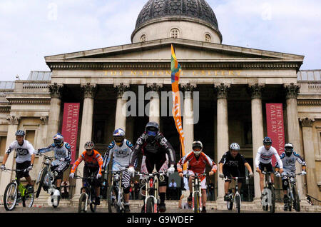 Some of Britain's leading mountain bikers ride down the stairs in front of the National Gallery in Trafalgar Square, central London to promote the UCI Mountain Bike & Trials World Championships, which are taking place in Fort William, Scotland in September 2007. Stock Photo