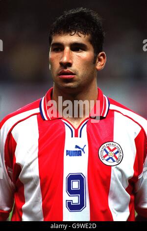 Soccer - Kirin Cup 2001 - Japan v Paraguay. Miguel Caceres, Paraguay Stock Photo