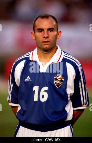 Soccer - Kirin Cup 2001 - Paraguay v Yugoslavia. Sasa Zoric, Yugoslavia Stock Photo