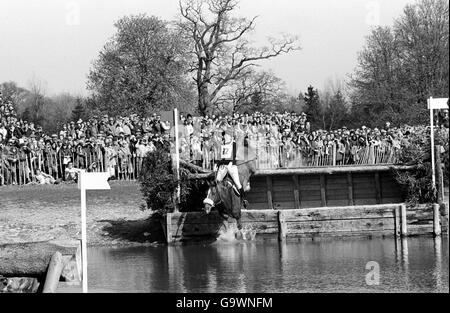 PRINCESS ANNE MAKES A SPLASH Stock Photo