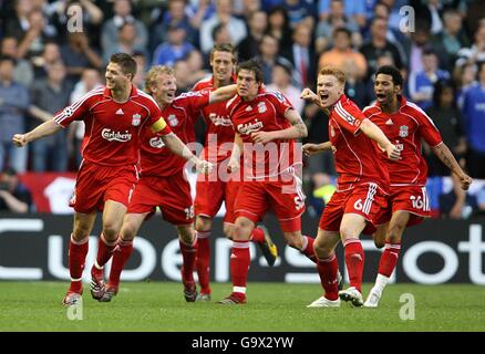 Liverpool players celebrate after Daniel Agger scores the first goal of the game. L-R: Steven Gerrard, Dirk Kuyt, Peter Crouch, Daniel Agger, John Arne Riise and Jermaine Pennant. Stock Photo