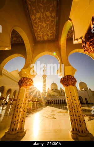 Sheikh Zayed Bin Sultan Al Nahyan Mosque at dusk, Abu Dhabi, United Arab Emirates, Middle East Stock Photo