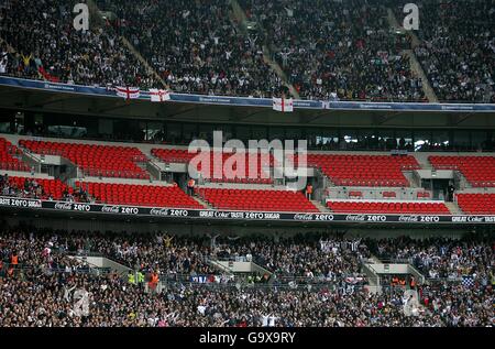 Soccer - Coca-Cola Football League Championship - Play Off Final - Derby County v West Bromwich Albion - Wembley. A Block of empty seat during the Play Off Final at Wembley Stadium Stock Photo
