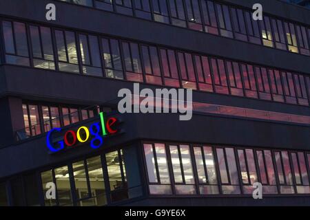 Toronto, Ontario, Canada. 29th July, 2015. Google Canada office in downtown Toronto Ont., on Thursday Jul. 30, 2015. Google is now owned by an umbrella company called Alphabet. © Lars Hagberg/ZUMA Wire/Alamy Live News Stock Photo