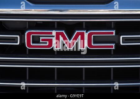 Kingston, Ontario, CANADA. 6th Jan, 2016. A GMC truck at the General Motors dealership in Kingston, Ont., on Wednesday Jan. 6, 2016. © Lars Hagberg/ZUMA Wire/Alamy Live News Stock Photo