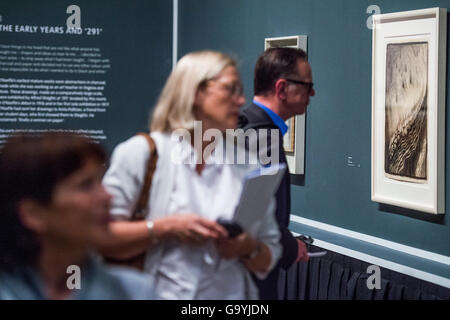 Tate Modern, London, UK. 04th July, 2016. Special No 9, 1915 - Georgia O’Keeffe a new exhibition at the Tate Modern, London. It runs from 6 July until 30 October 2016. Credit:  Guy Bell/Alamy Live News Stock Photo
