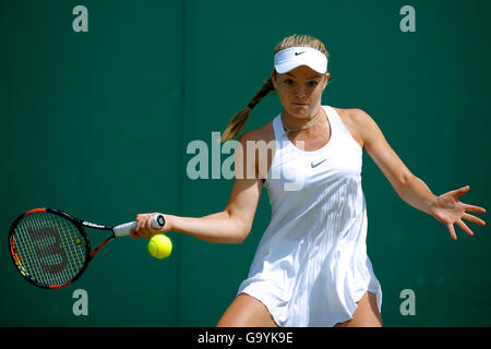 Wimbledon, London, Uk. 4th July 2016. Katie Swan Great Britain Girls Singles The Wimbledon Championships 2016 The All England Tennis Club, Wimbledon, London, England 04 July 2016 The All England Tennis Club, Wimbledon, London, England 2016 © Allstar Picture Library/Alamy Live News © Allstar Picture Library/Alamy Live News Credit:  Allstar Picture Library/Alamy Live News Stock Photo