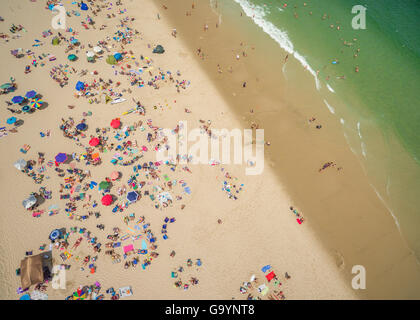 Lavallette, NJ, USA. 4th July, 2016. Aerial views of a crowded beach on the Fourth of July, American Independence Day Credit:  Patrick Morisson/Alamy Live News Stock Photo