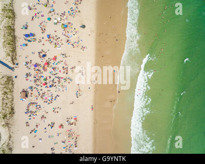 Lavallette, NJ, USA. 4th July, 2016. Aerial views of a crowded beach on the Fourth of July, American Independence Day Credit:  Patrick Morisson/Alamy Live News Stock Photo