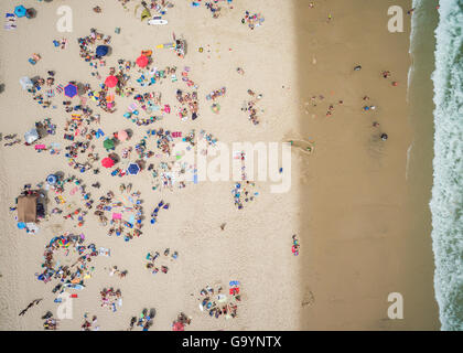 Lavallette, NJ, USA. 4th July, 2016. Aerial views of a crowded beach on the Fourth of July, American Independence Day Credit:  Patrick Morisson/Alamy Live News Stock Photo