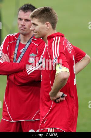 Soccer - UEFA Champions League - Final - AC Milan v Liverpool - Olympic Stadium. Liverpool's Jamie Carragher (left) and Steven Gerrard look dejected on the pitch after the game. Stock Photo