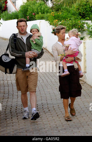 Gerry and Kate McCann in Praia da Luz, Portugal as Police carry out a ...