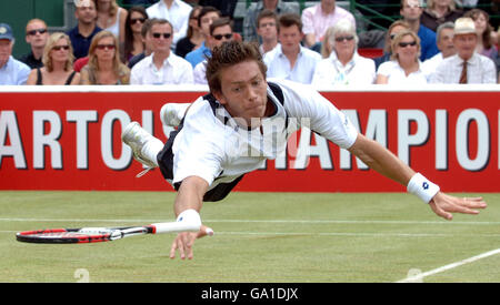Tennis - Artois Championships - Day Seven - The Queen's Club. France's Nicolas Mahut in action during the Artois Championships Final against USA's Andy Roddick at The Queen's Club, London. Stock Photo