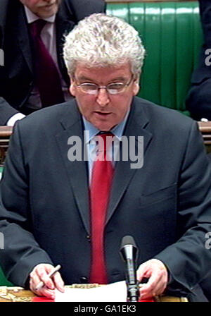 Defence Secretary Des Browne speaks in the House of Commons, London, where he said that serving military personnel will not be allowed to sell their stories to the media. Stock Photo