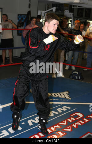 Boxing - Ricky Hatton training - Las Vegas. Ricky Hatton (left) with ...