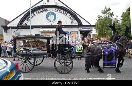 Bernard Manning funeral Stock Photo