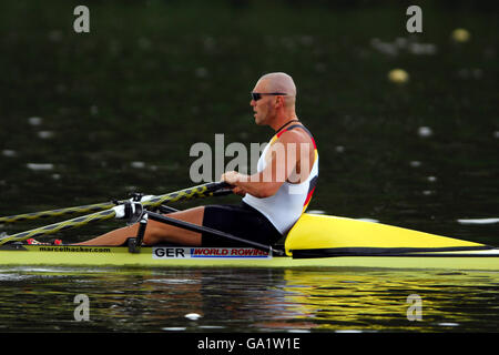 Rowing - 2007 World Cup - Bosbaan. Germany's Marcel Hacker competes in the Men's Single Sculls - 3rd Quaterfinal during Event 2 of The Rowing World Cup in Bosbaan, Holland. Stock Photo