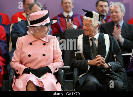 Queen visits Imperial College Stock Photo