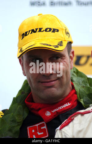 Motor Sport - Dunlop British Touring Car Championship - Donington Park. Fabrizio Giovanardi, VX Racing Stock Photo