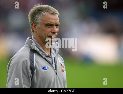 Rugby League - Engage Super League - Wakefield Trinity Wildcats v Wigan Warriors - Belle Vue. Brian Noble, Wigan Warriors coach Stock Photo