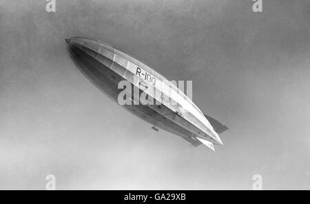 The R100 airship. Built in Howden, Yorkshire, and designed by Barnes Wallis, the design team also featured future novellist Nevil Shute Norway. Stock Photo