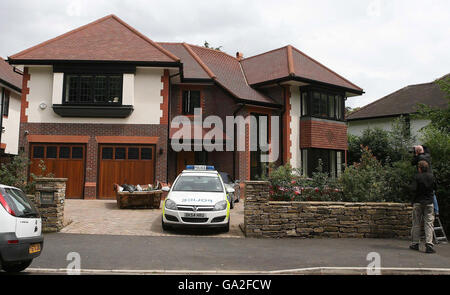 Katona and baby held captive by burglars Stock Photo