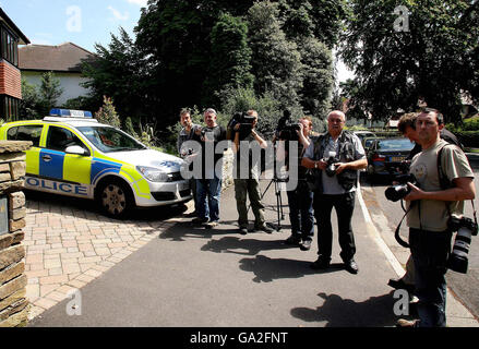 Katona and baby held captive by burglars Stock Photo