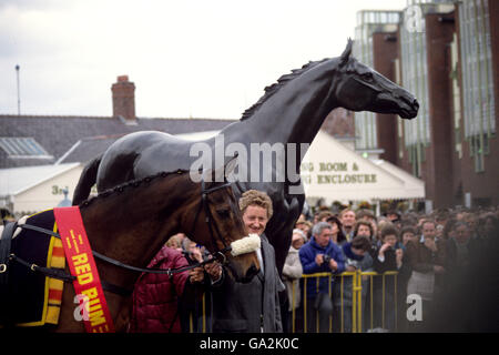 Horse Racing - Martell Grand National - Aintree Stock Photo