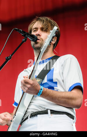 BELFAST, NORTHERN IRELAND. 29 JUN 2016 - Lead singer Justin Hayward-Young from the West London based indie-rock band 'The Vaccines' at Belsonic Music Festival Stock Photo