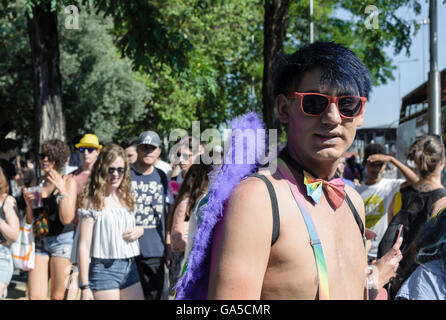 Madrid, Spain, 2nd July 2016.  A man goes in Atocha street to the Gay Pride Parade, Madrid, Spain. Enrique Davó/Alamy Live News. Stock Photo