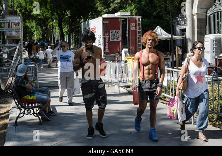 Madrid, Spain, 2nd July 2016.  People goes in Paseo del Prado to the Gay Pride Parade in Madrid, Spain. Enrique Davó/Alamy Live News. Stock Photo