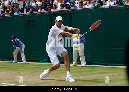 London, UK. 3rd July, 2016. All England Lawn Tennis and Croquet Club, London, England. The Wimbledon Tennis Championships Middle Sunday.  John Isner (USA) versus number 12 seed, Jo-Wilfried Tsonga (FRA). Credit:  Action Plus Sports Images/Alamy Live News Stock Photo
