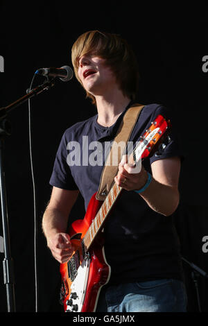 Delamere, Cheshire, UK. 3rd July, 2016. The Rainband perform live to a sold out crowd at Delamere Forest. Credit:  Simon Newbury/Alamy Live News Stock Photo