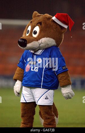 Soccer - FA Premier Reserve League - Leicester City v Arsenal. Leicester City's mascot Filbert Fox Stock Photo