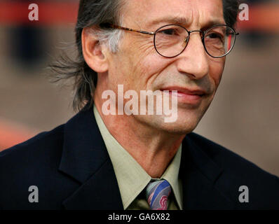 Chris Langham Trial. Comedy actor and writer Chris Langham arrives at Maidstone Crown Court in Kent. Stock Photo